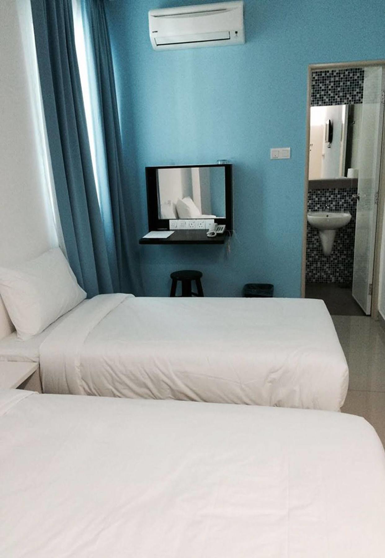 Yy48 Hotel 2 Mins Walk From Masjid Jamek Lrt Station 吉隆坡 外观 照片