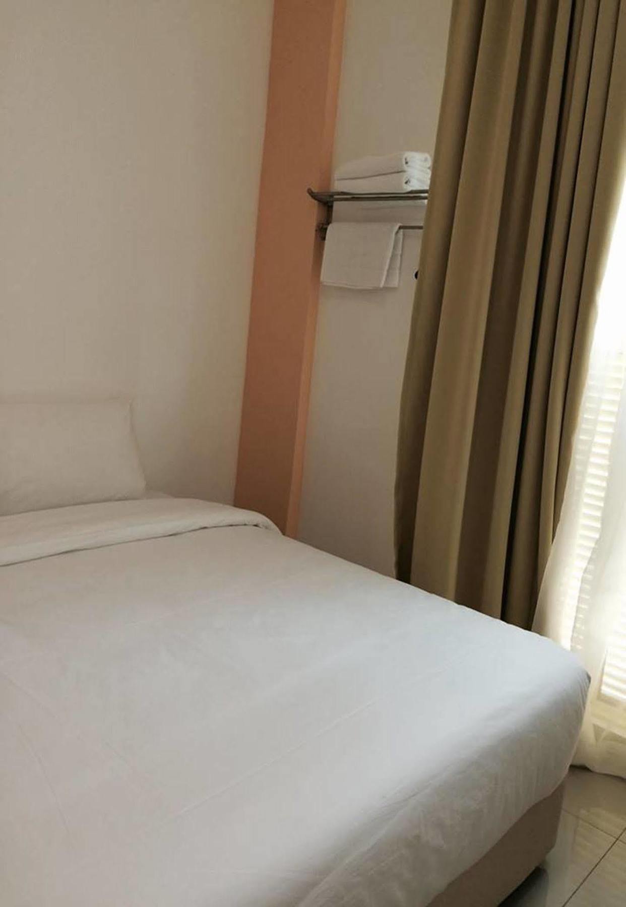 Yy48 Hotel 2 Mins Walk From Masjid Jamek Lrt Station 吉隆坡 外观 照片